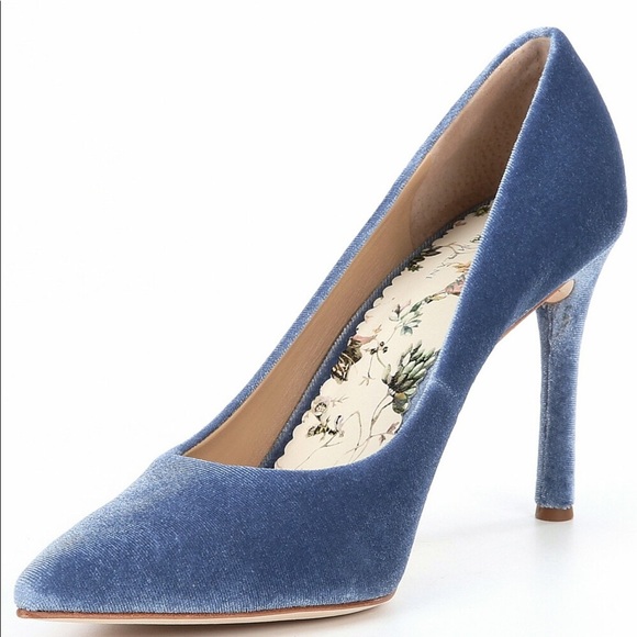 💙 Nicola Bathie x Antonio Melani Bonnie Velvet Pumps 💙 - Picture 4 of 4